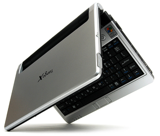 Illustration for article titled Sungjut TangoX Nano UMPC Comes With Integrated, Detachable Skype Phone